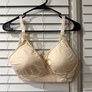 Cream Women's Intimate Breastfeeding Nursing Bra! Adjustable Back Fastener 🖤🖤